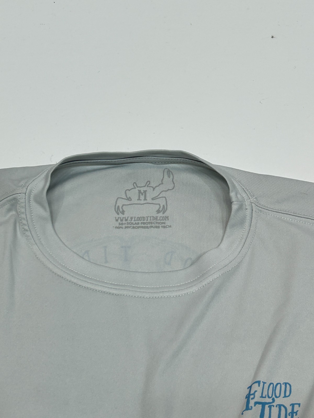 Flood Tide Co Fishing Shirt Skull & Striped Bass Gray Medium Solar UV Protection gallery