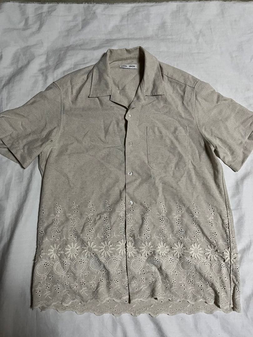 CMMN SWDN Floral Cut Out Shirt Size M Medium Short Sleeve Button Up Casual Tops gallery