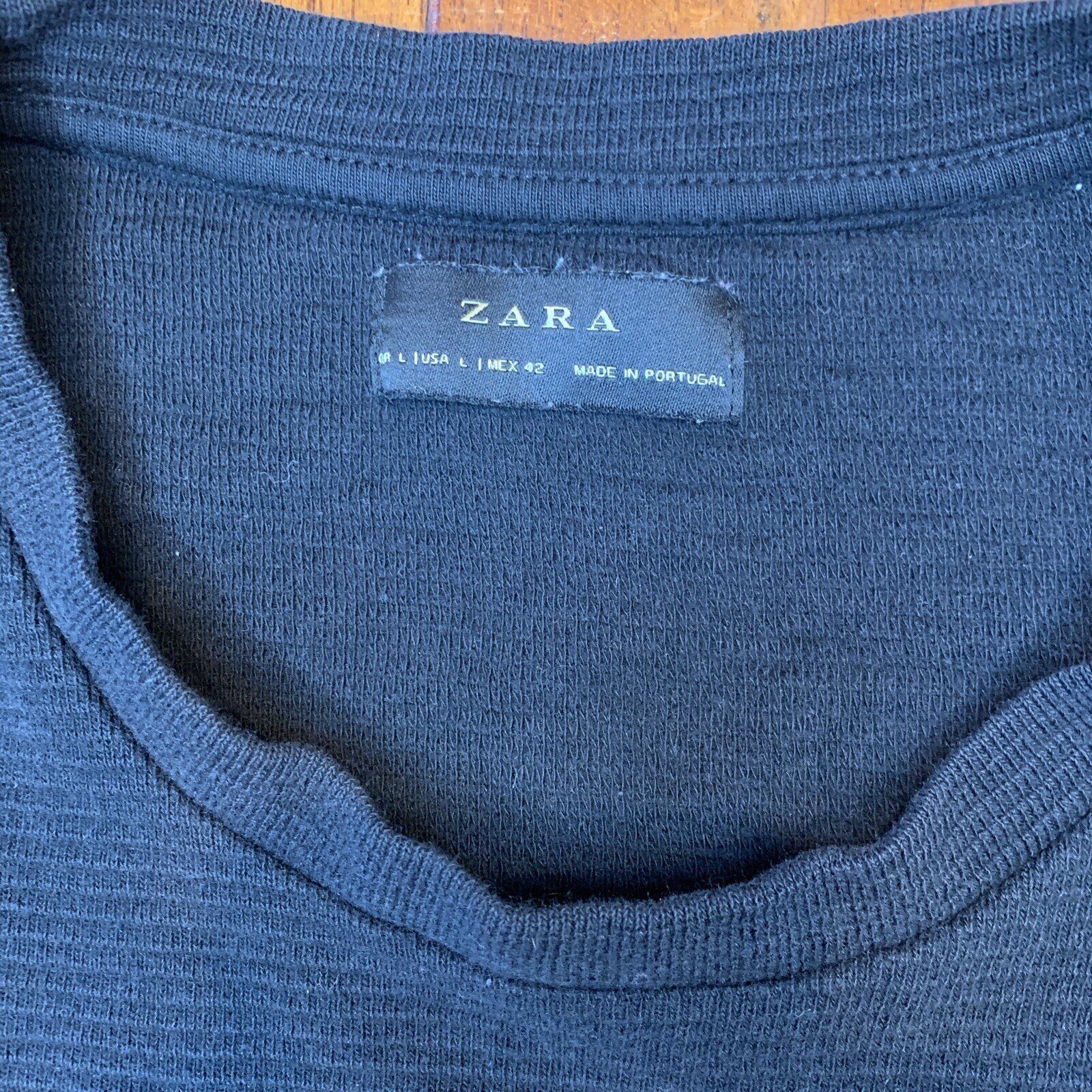 Zara Black T-Shirt Short Sleeve Textured Ribbed Men's Large Stretch gallery