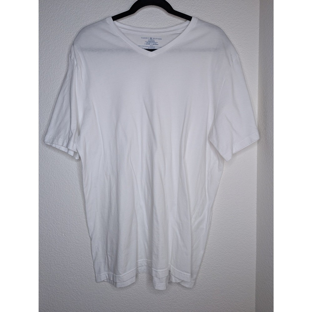 Tommy Hilfiger Men’s White V Neck Basic Tee XL Travel Casual Beach Preppy Chic