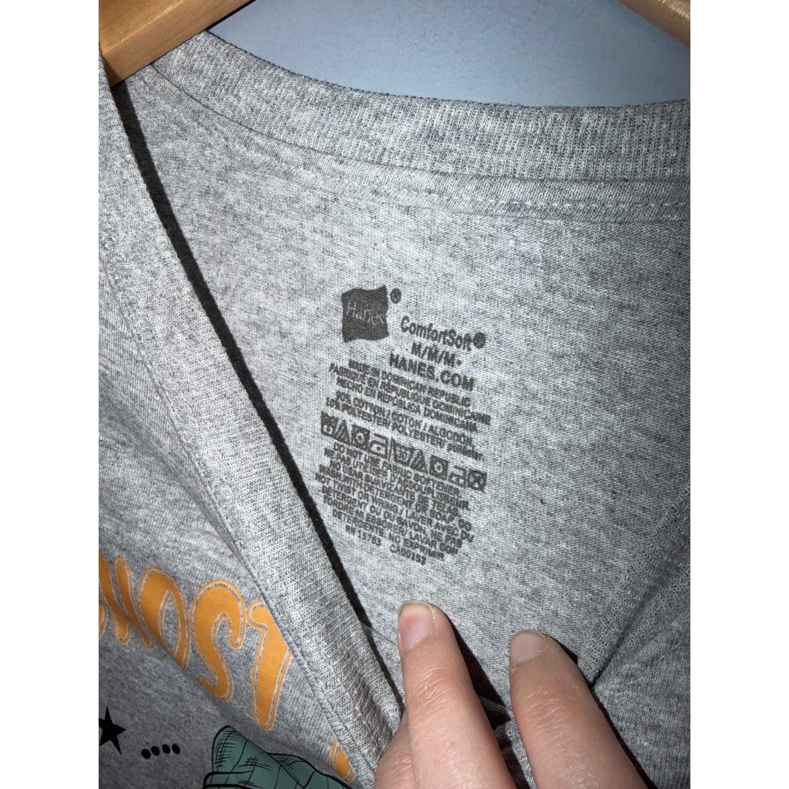 Hanes ComfortSoft I Ghost People All Year Round Graphic Tee Heather Gray Mens M gallery