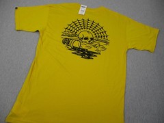 Vans Shirt Mens Medium Yellow Skull Web Surf Skateboard Back Logo New With Tags