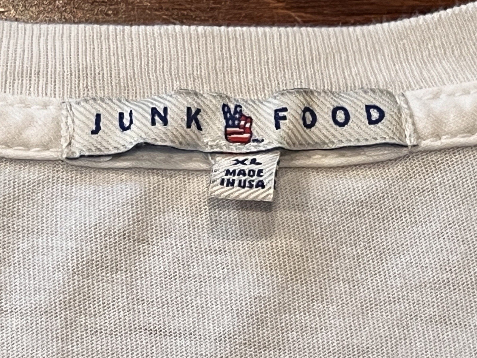 Junk Food White Mens XL Pepperoni Pizza Slice Thumbs Up Graphic Picture T Shirt gallery