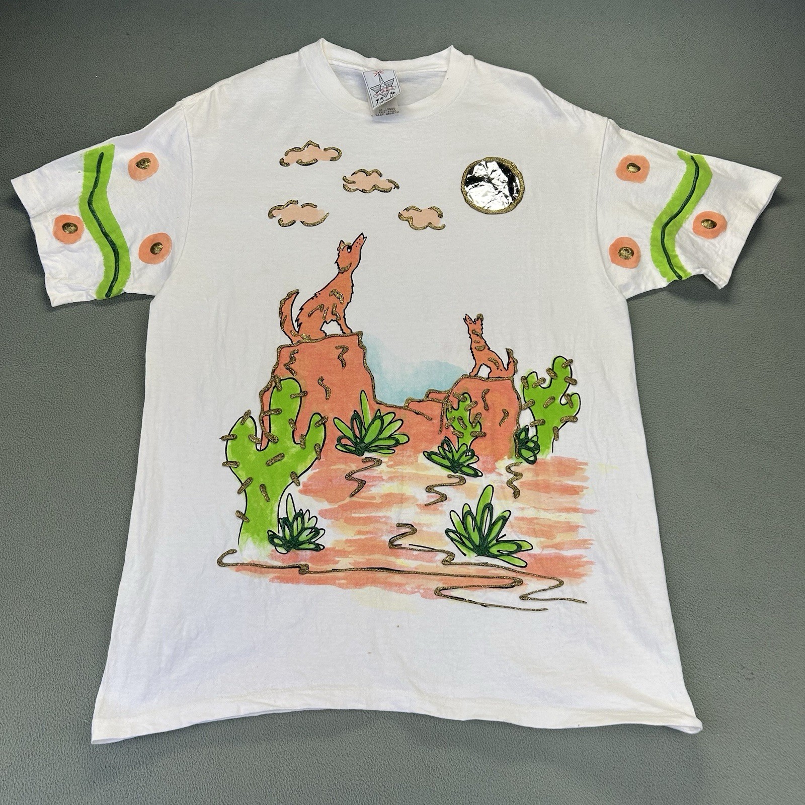 Vintage KWBL Los Angeles T-shirt One Size Southwest Coyote’s Glitter Desert
