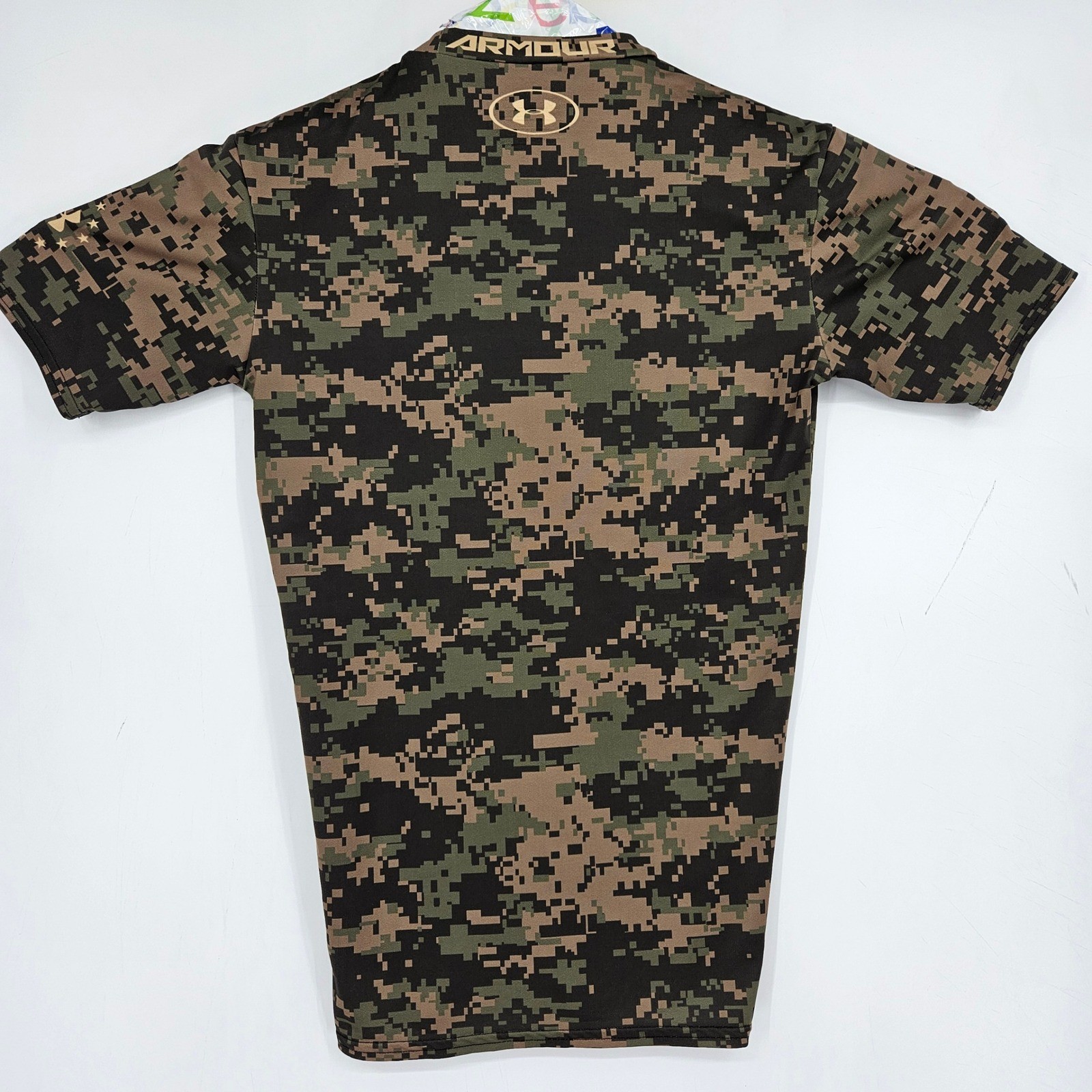 Under Armour Compression Shirt Mens Medium Camo Heatgear Short Sleeve gallery