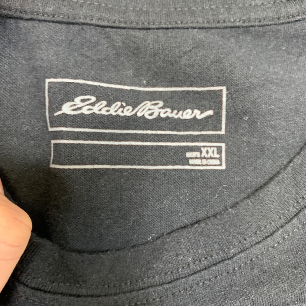 Eddie Bauer T Shirt Men 2XL Black Cotton Dark Wash Streetwear Comfort Travel Tee gallery