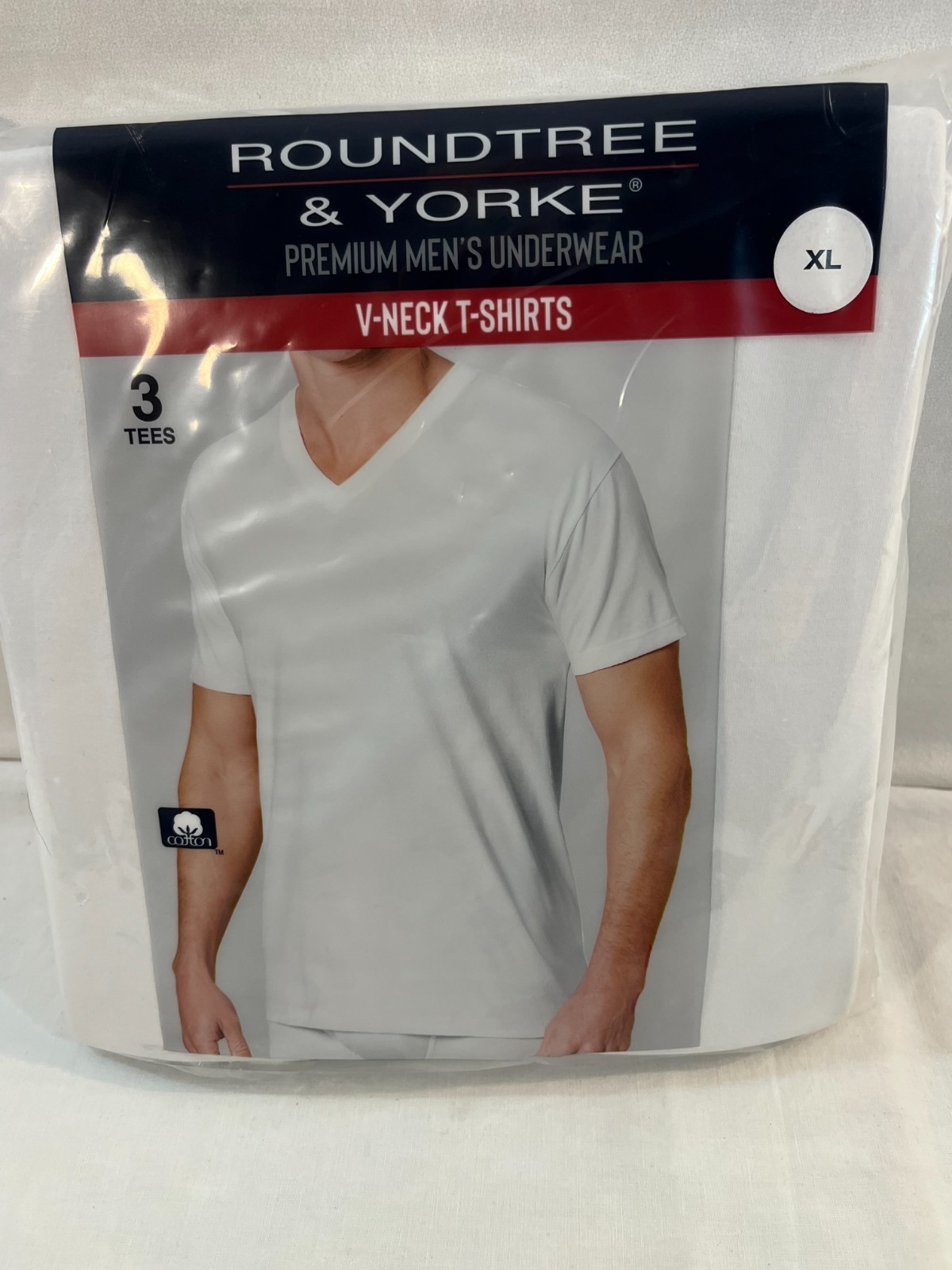 NIP Roundtree & Yorke 3-Pack V-Neck T-Shirts White Size XL 100% Combed Cotton gallery
