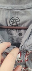 American Fighter Gray and Red Distressed Three Button Up Men’s Medium T-shirt