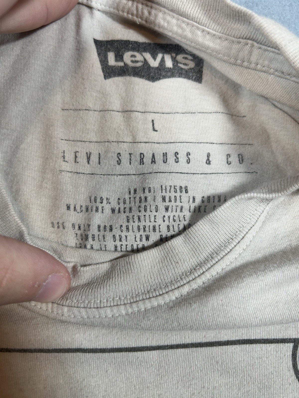 Levis Logo classic Shirt mens Large Tan Beige Logo Modern EUC cotton gallery