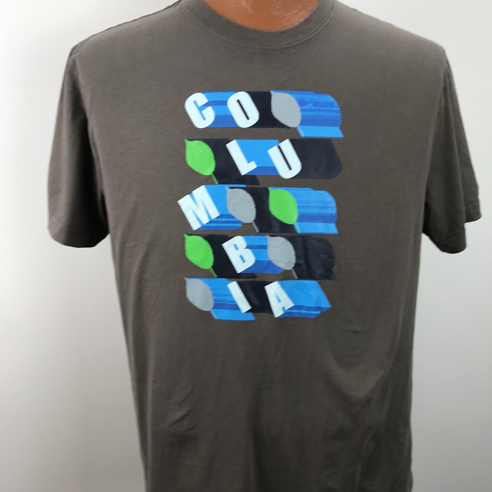Columbia Sportswear Olive Drab Green XL Graphic T Shirt Short Sleeve Leaves gallery