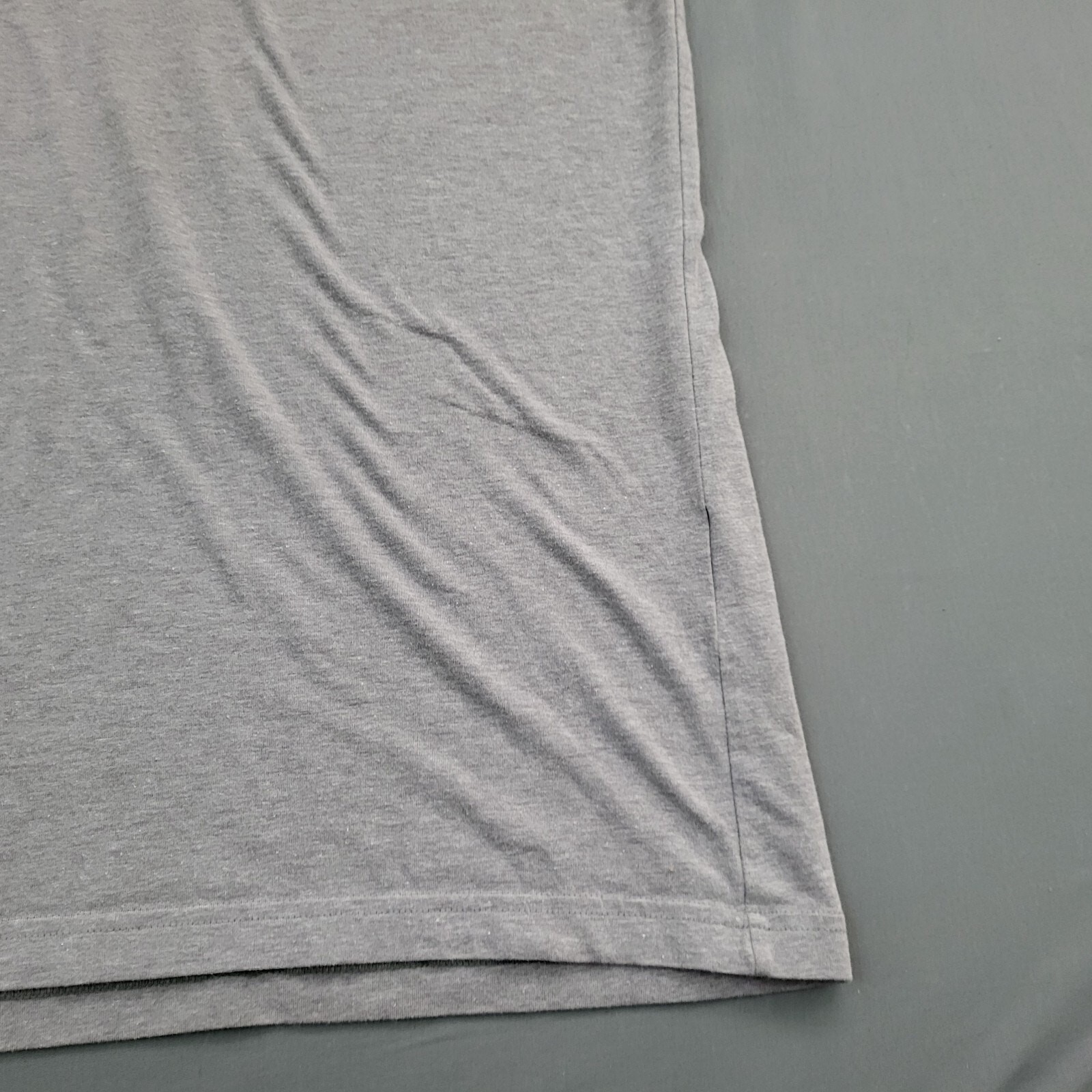 Under Armour Shirt Mens Small S Short Sleeve Spell Out Loose Heat Gear Gray * gallery
