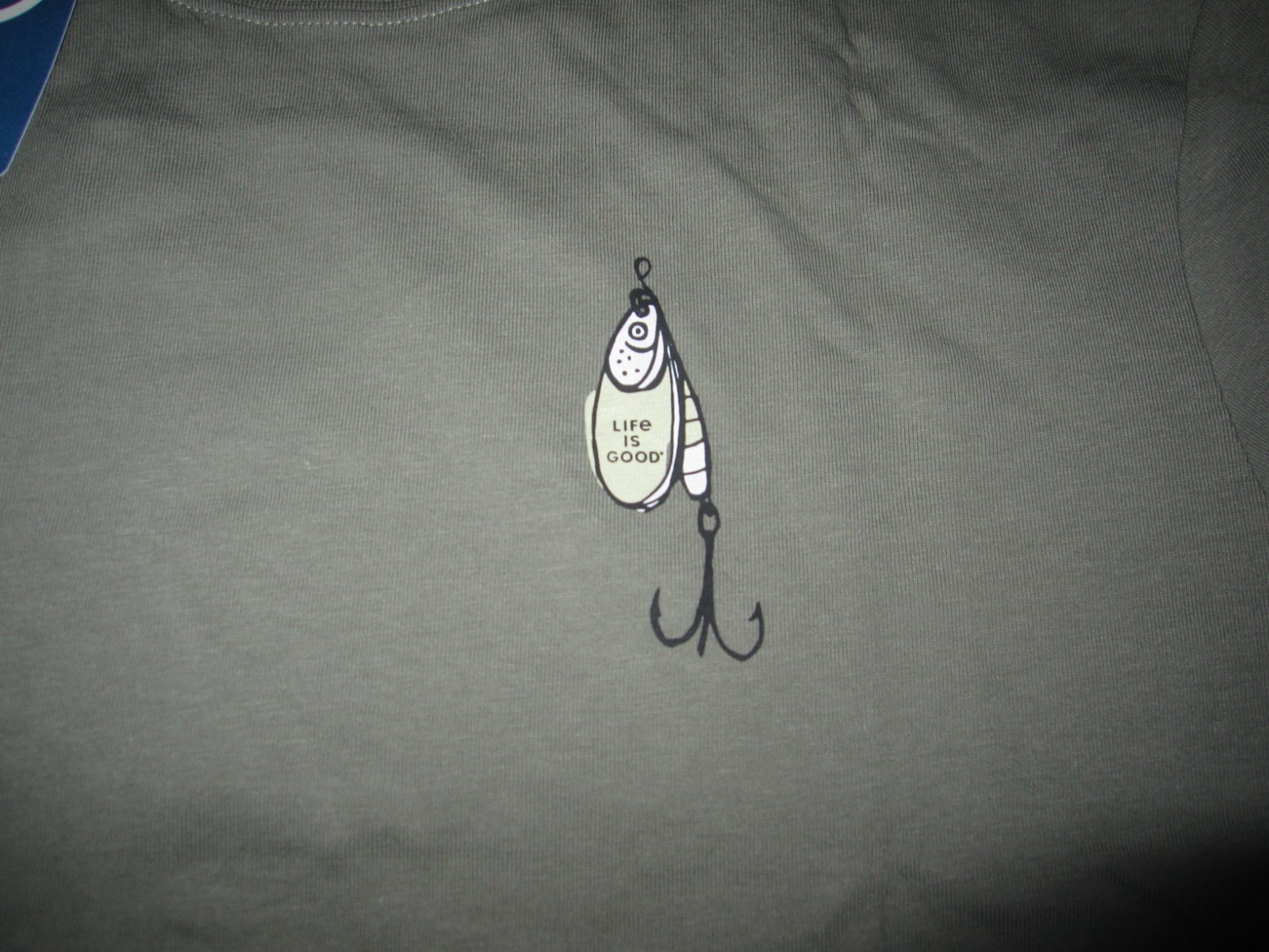 LIFE IS GOOD Fish Fishing Lures More Worry Less Mens SS TShirt NWT Sz Medium M gallery