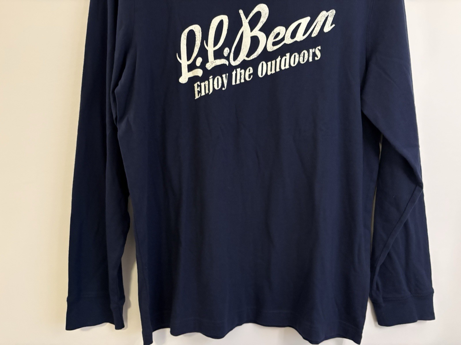 Men’s LL.Bean Long-Sleeve Graphic Tee in deep navy blue size Medium Short NWT gallery
