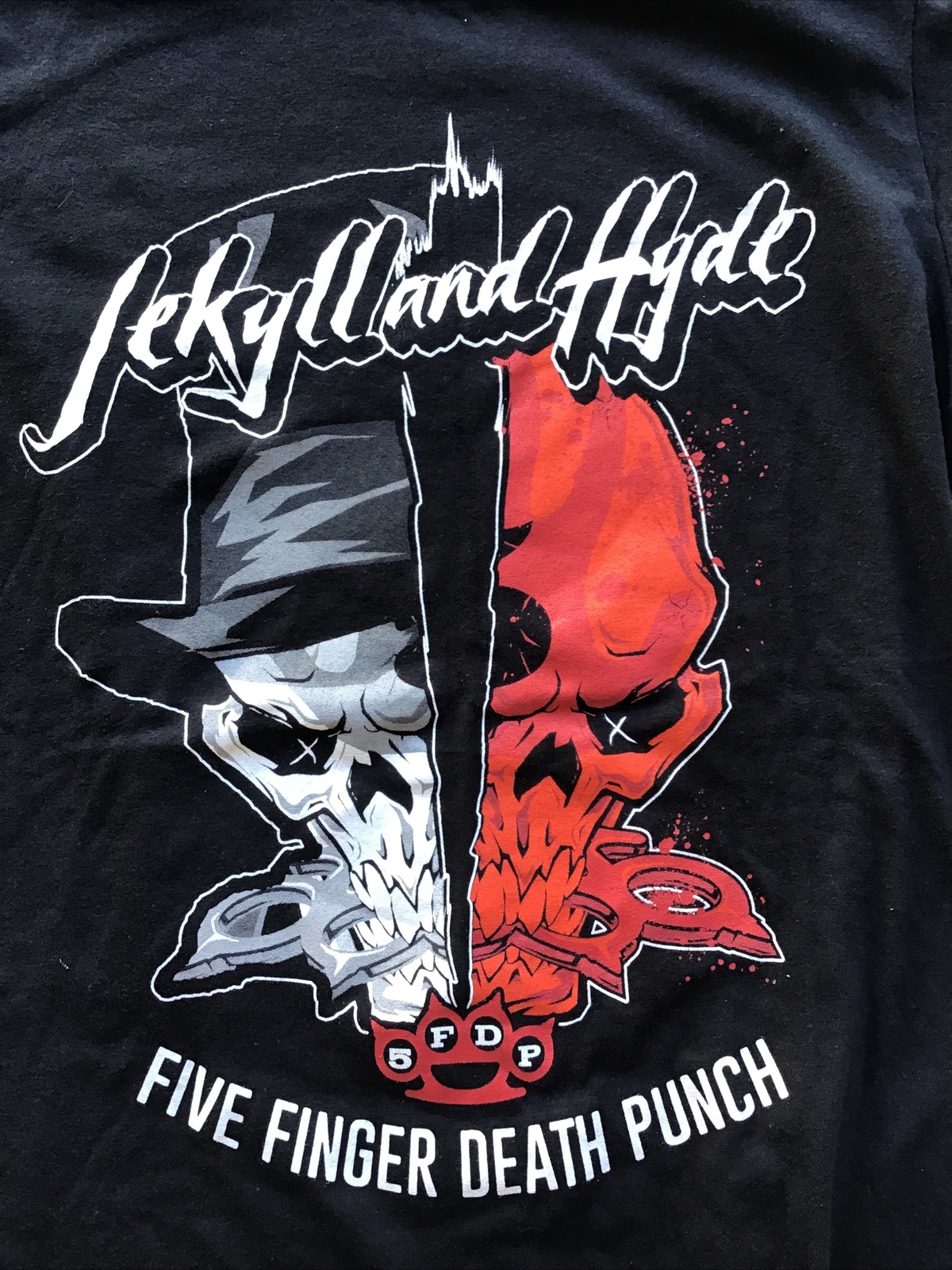 Five Finger Death Punch 5FDP Jekyll And Hyde Split Skulls Size Small T-Shirt New gallery