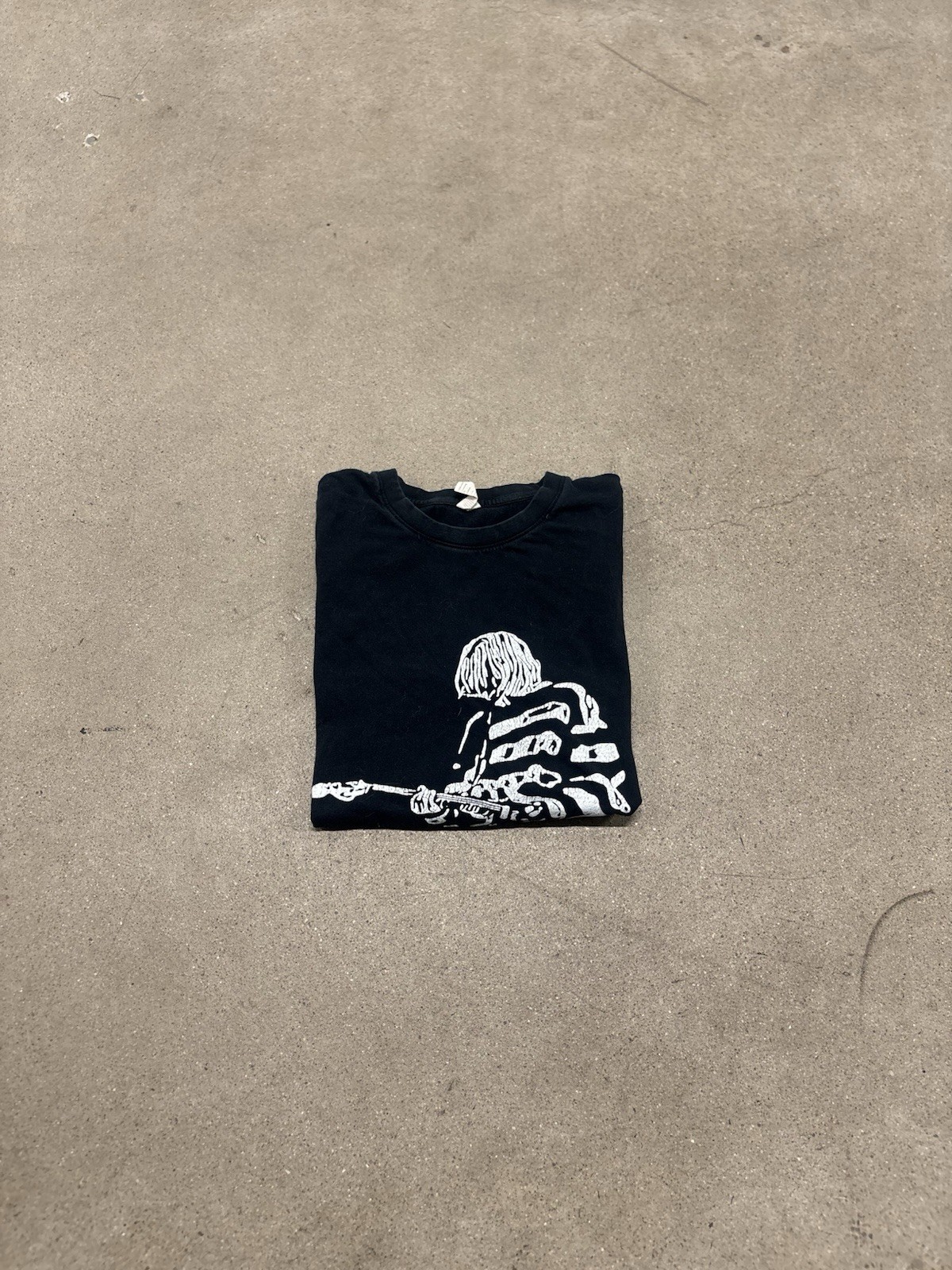 kurt cobain t shirt Medium gallery
