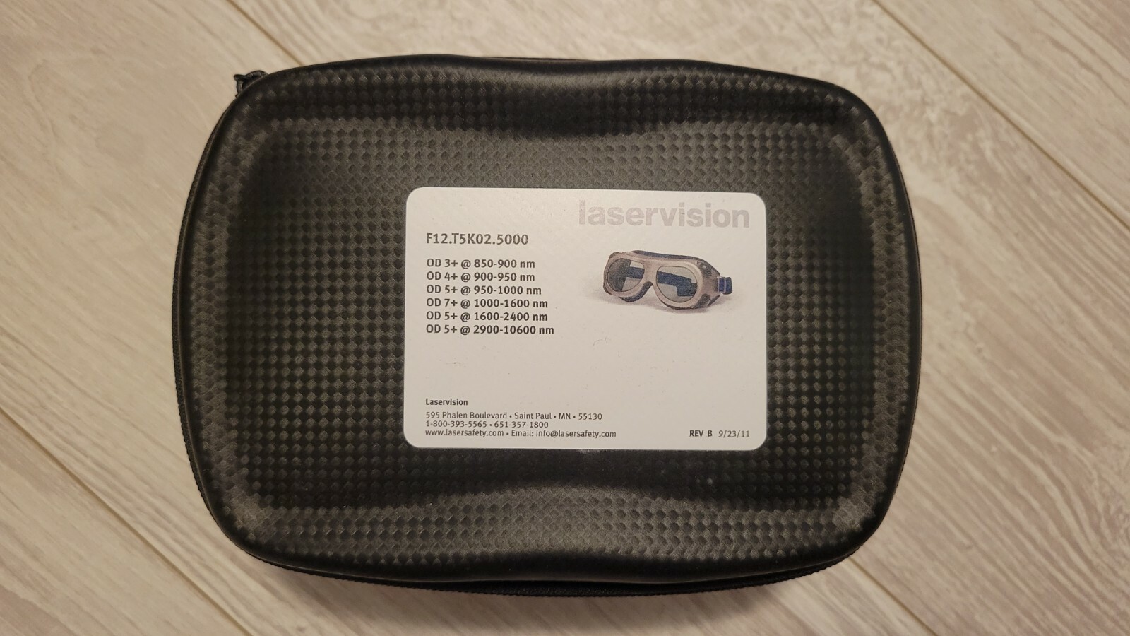 LaserVision Safety Goggles F12 Frame with T5K02 Filter (F12.T5K02.5000)