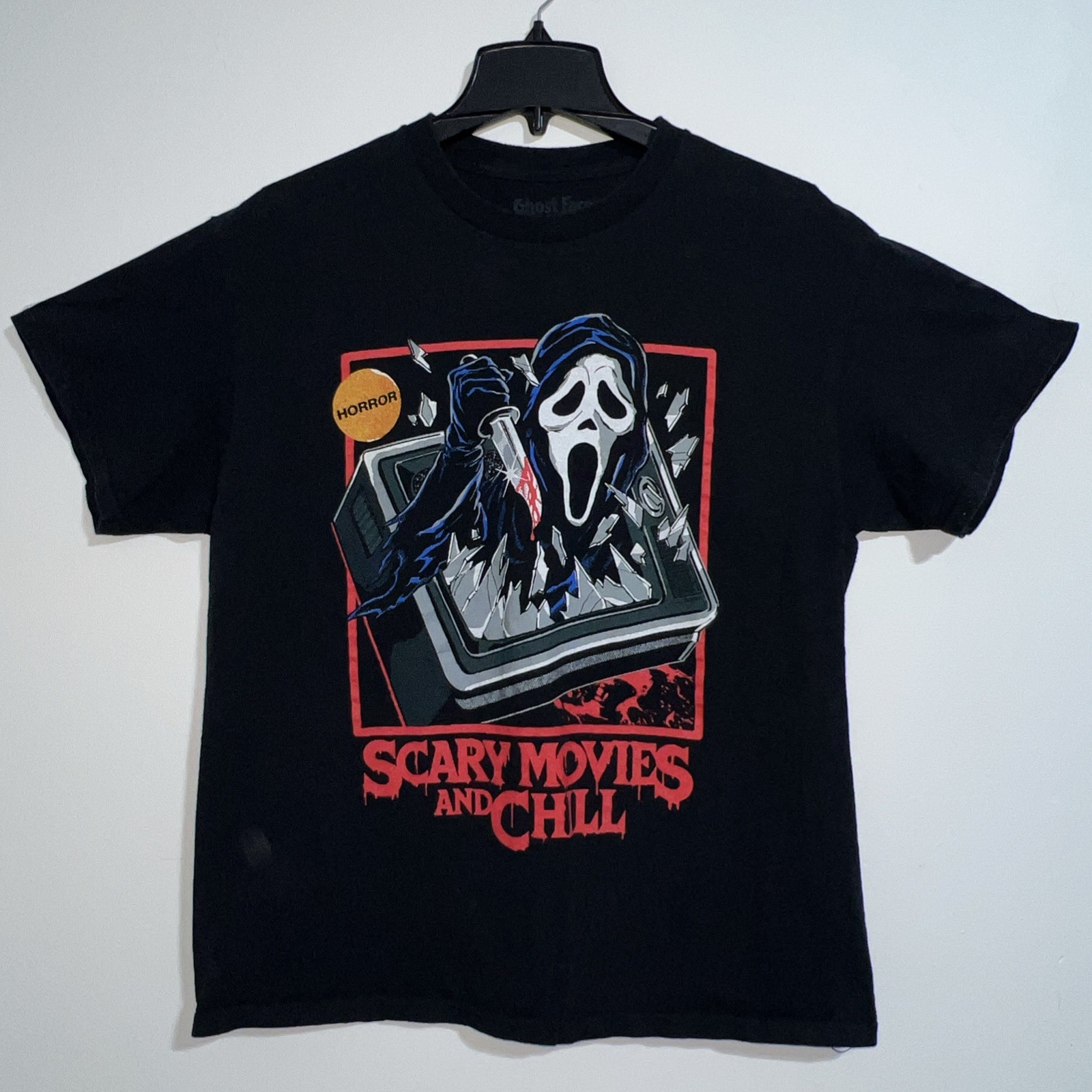 Scary Movies and Chill Horror Shirt Black Sz L Ghost Face Scream Slasher Killer gallery