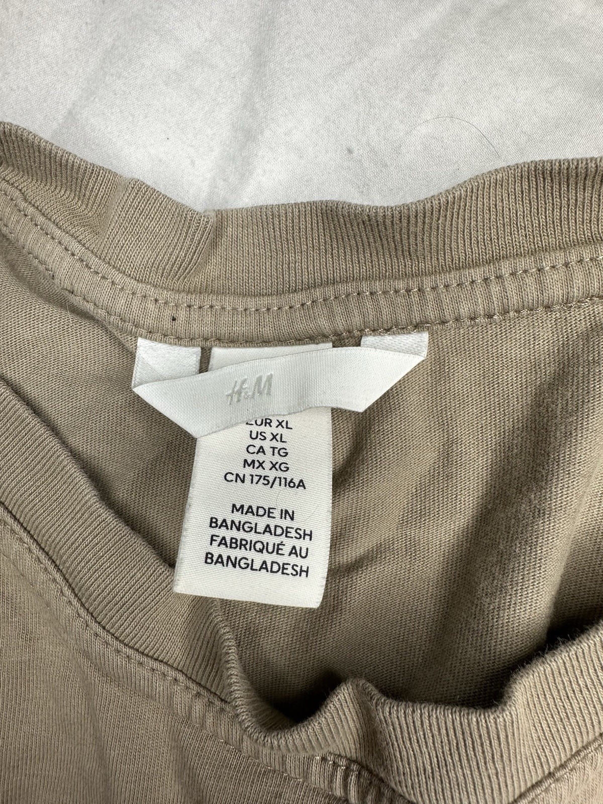 H&M Men's Solid Crew Neck Short Sleeve T-Shirt Beige Regular Size XL gallery