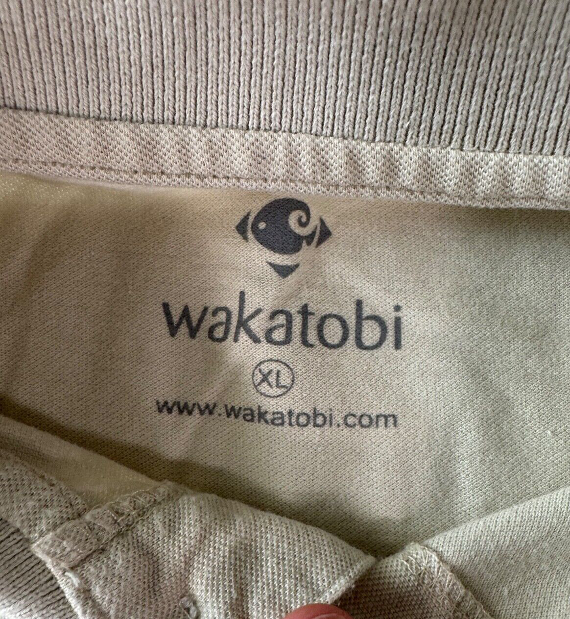 Wakatobi Dive Resort Hawaii Polo Shirt Mens Size XLarge Beige with Tribal Art gallery