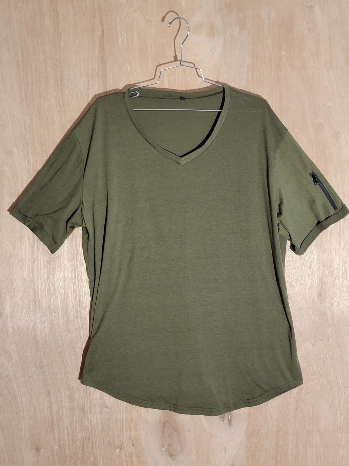 Men’s Hipster Shirt XL Longline V-Neck Short Sleeve Zip Pocket Green