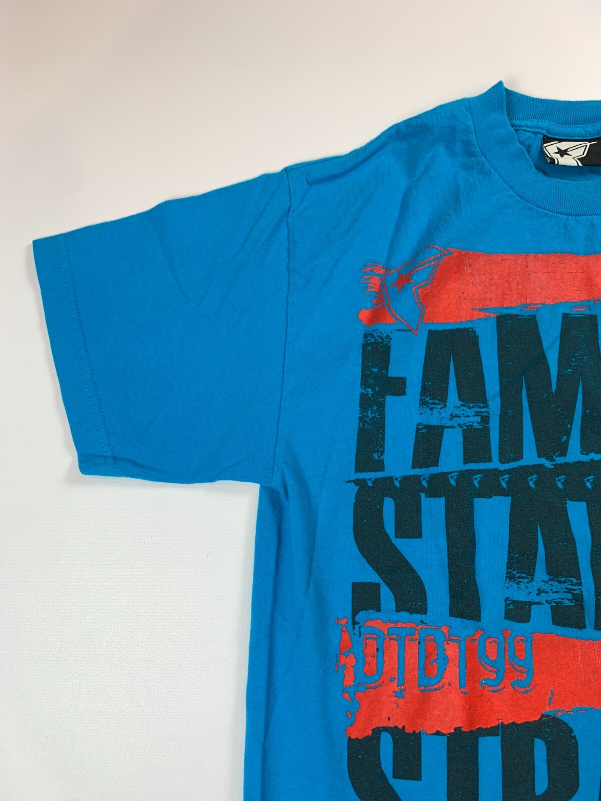Vintage Famous Stars & Straps Graphic T Shirt Mens Medium Blue Y2K gallery