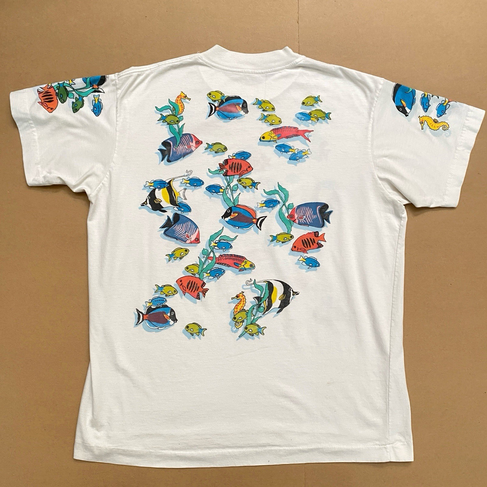 Vintage 90s All Over Fish Print Tropical Cozumel Mexico T-Shirt Distressed gallery
