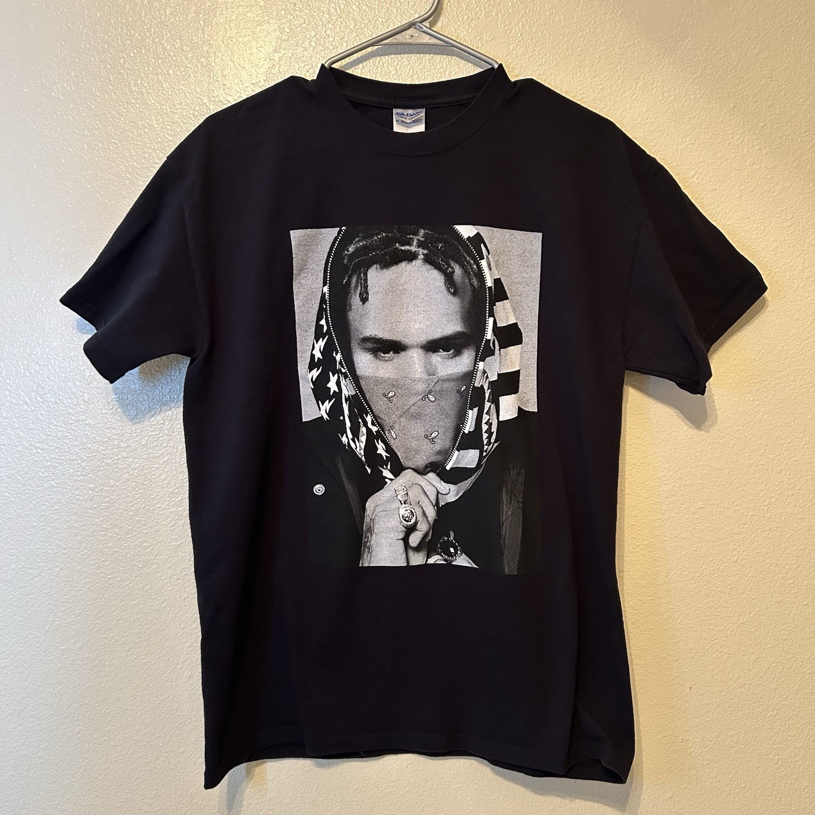 Black Pyramid Chris Brown Bandana Shirt Medium Paisley Breezy R&B Music BG27 gallery