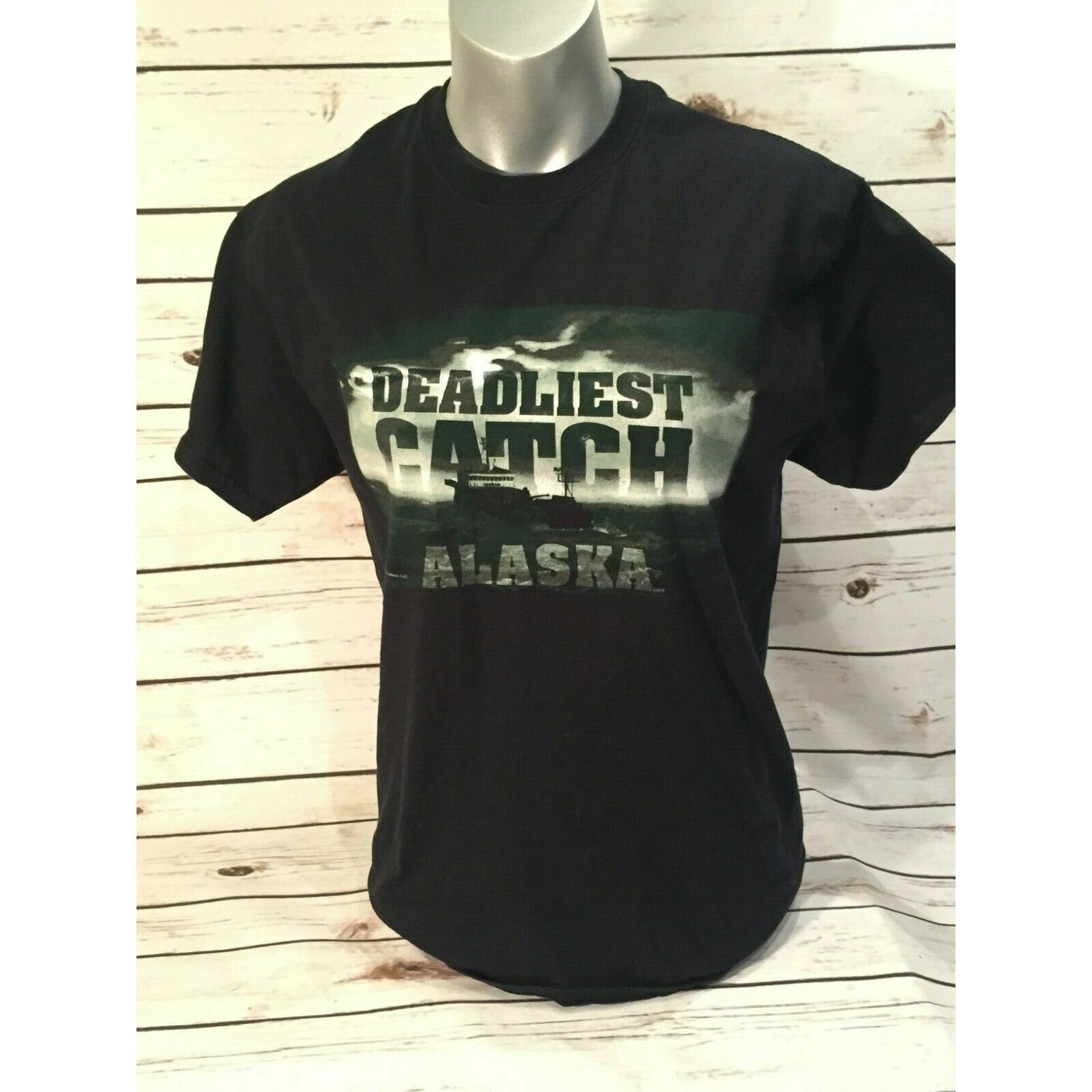 Deadliest Catch Alaska T-Shirt Discovery Channel Documentary TV Series Fishing M gallery