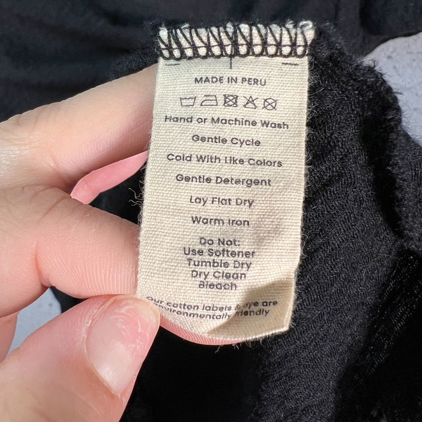 Arms Of Andes Black Alpaca Wool Pocket T-Shirt Size Medium Made In Peru gallery