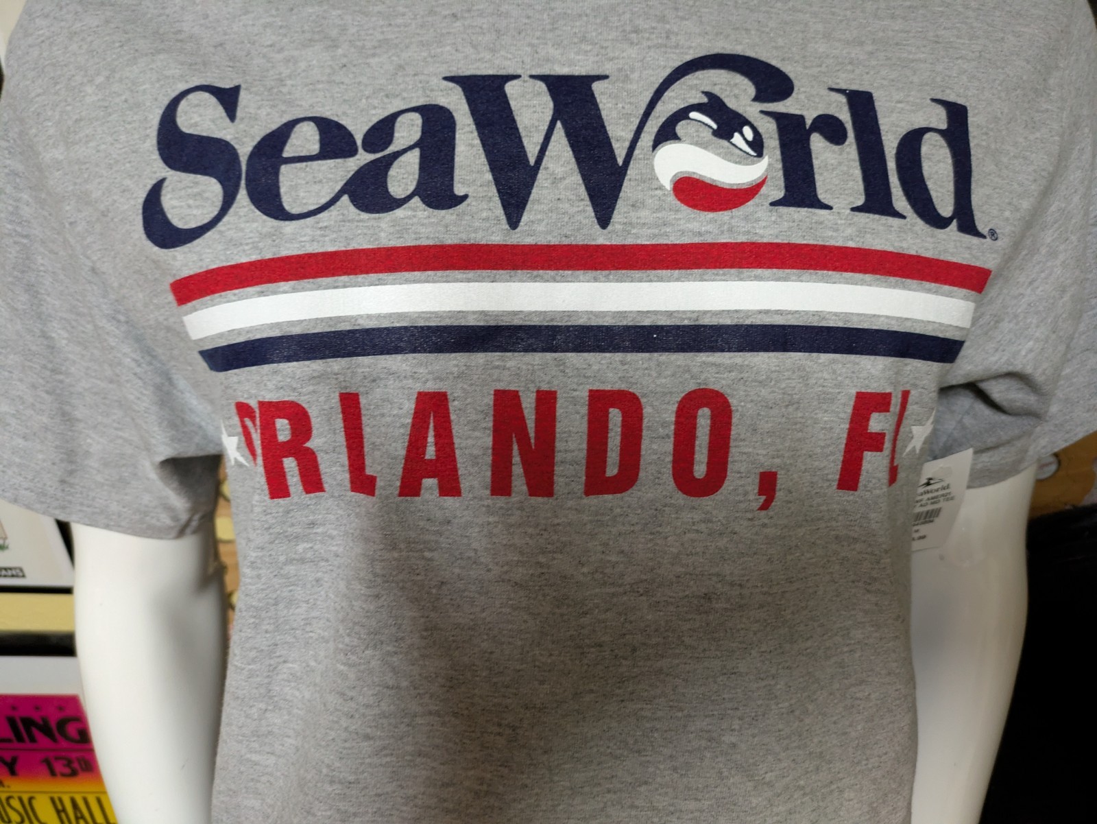 Sea World Orlando FL Ocean Animals Amusement Park Graphic T Shirt Medium NWT gallery