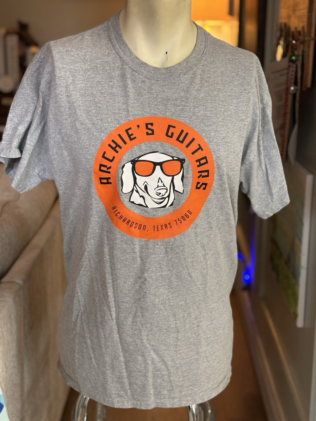 Rare Archie’s Guitars Richardson Texas T-shirt Adult large Gray Music Store gallery
