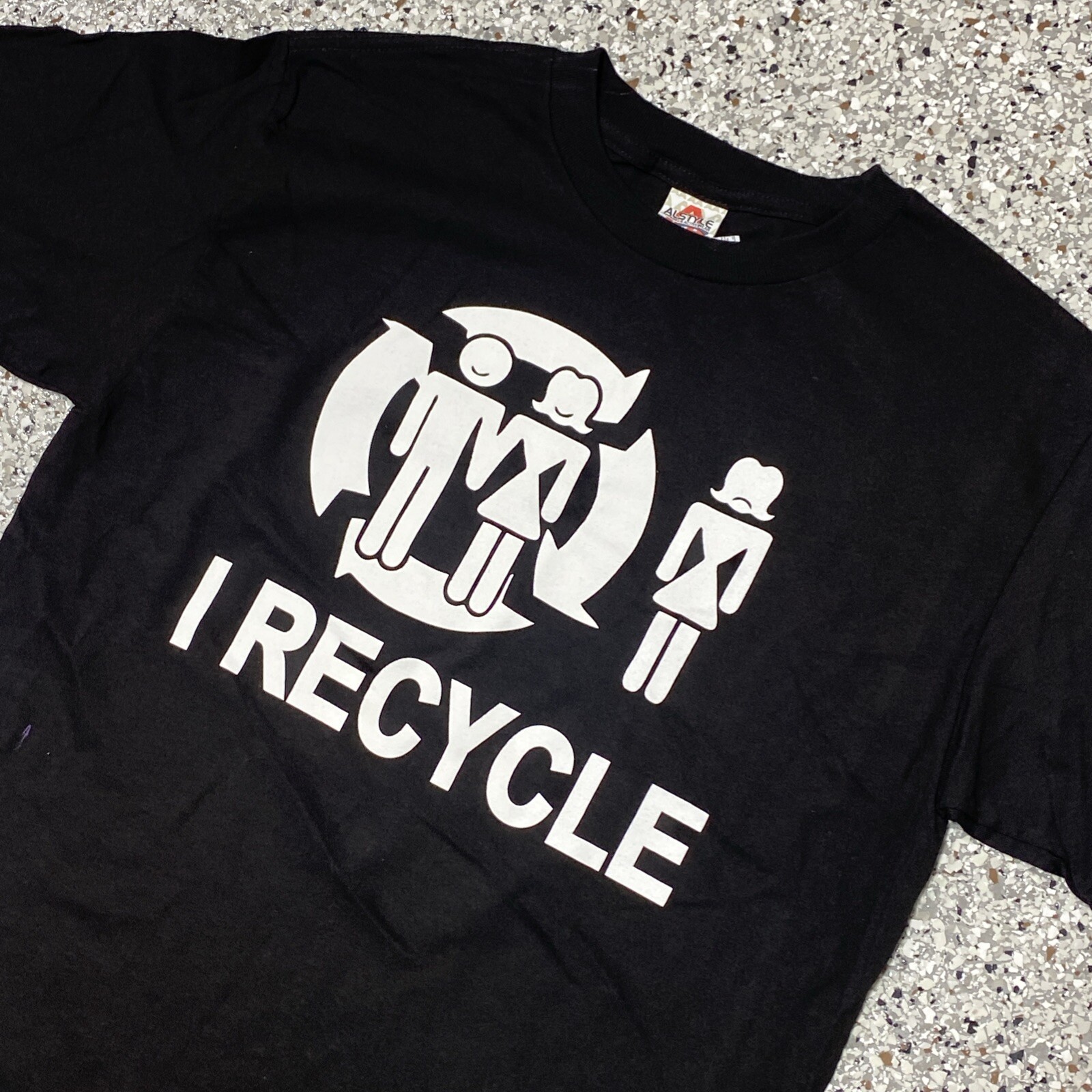 Spencer’s “I recycle” Dating Girls Black Shirt Size Medium Funny Gift NWOT gallery