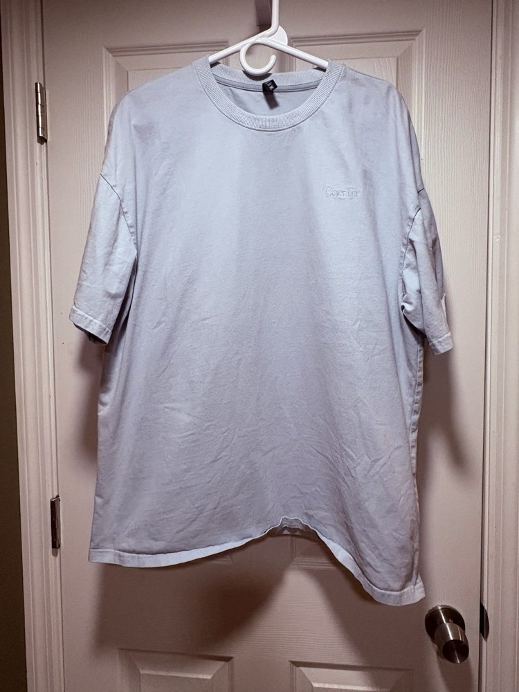 Comfrt cloud tee size Medium Pale Blue Unisex