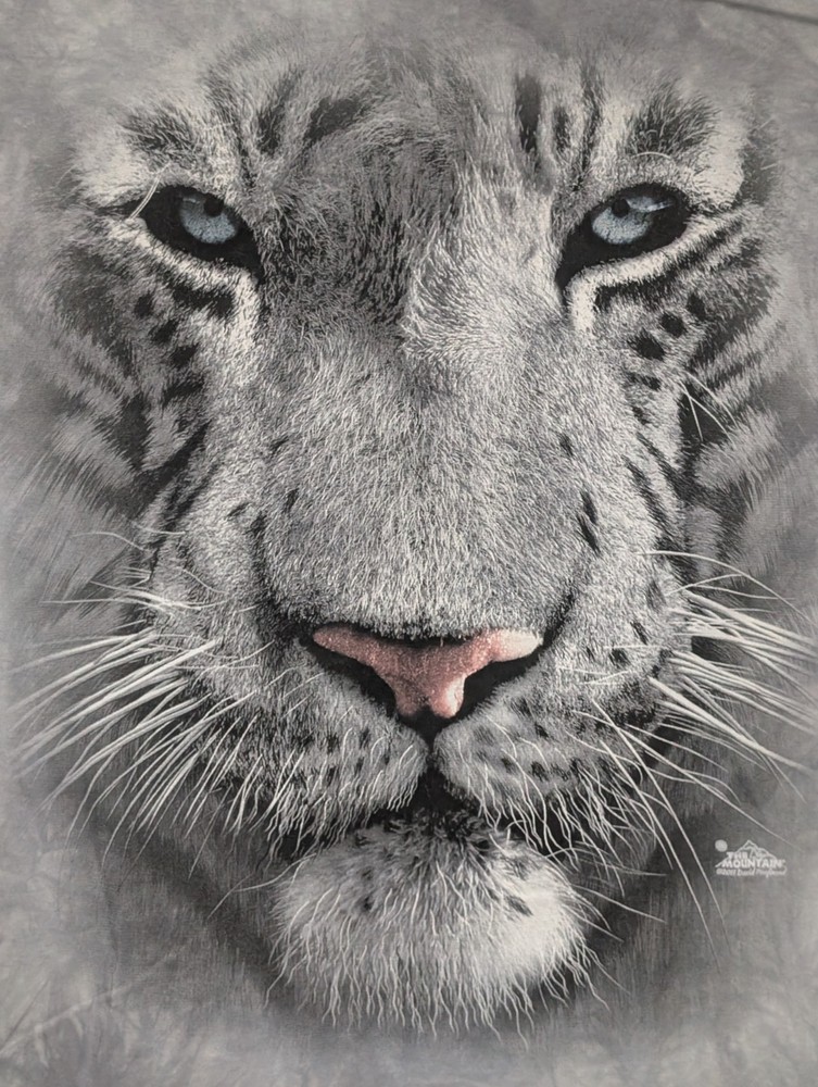 Rainforest Cafe By The Mountain Men’s T-shirt Gray Face Of A White Tiger #6120