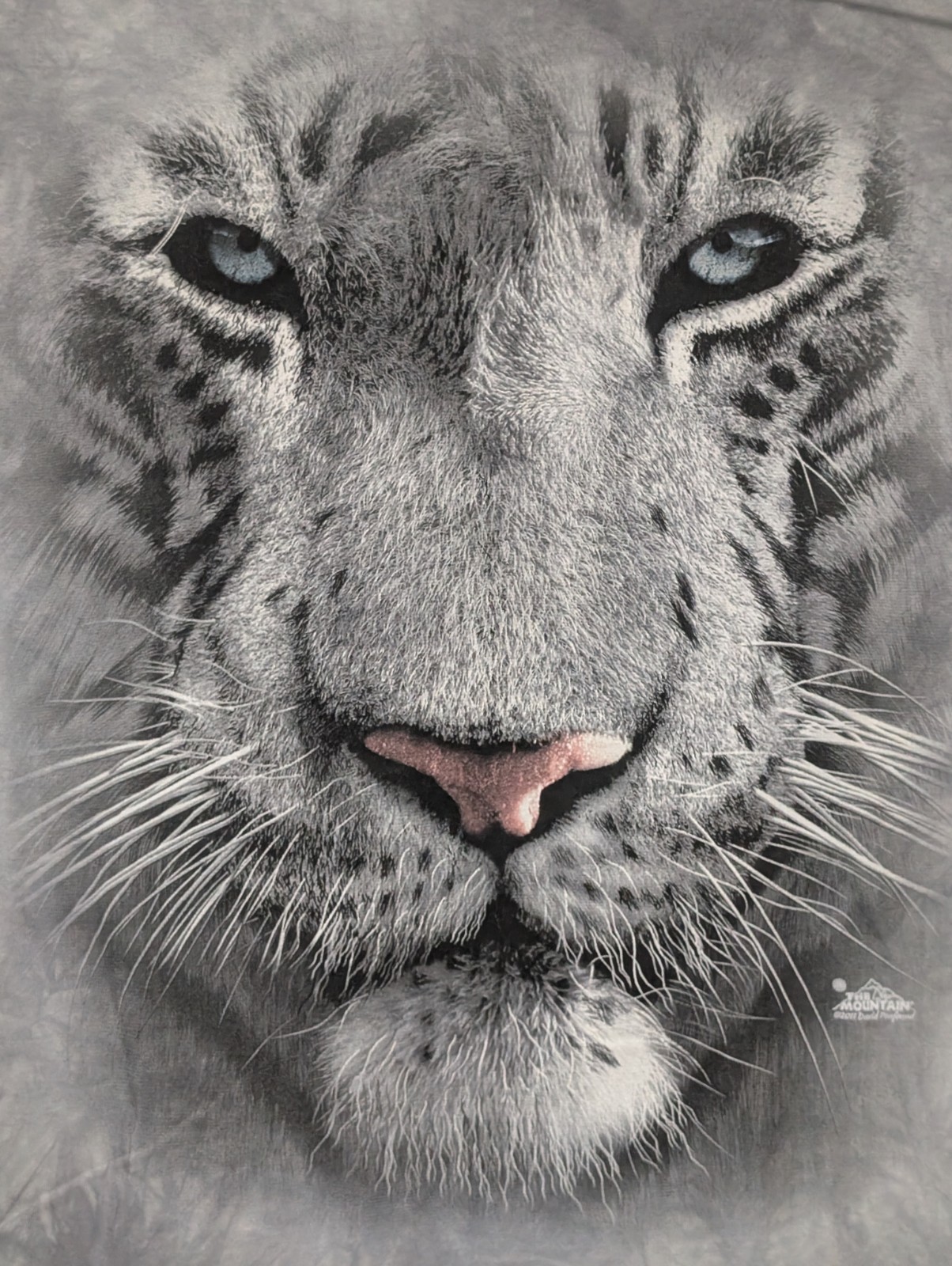 Rainforest Cafe By The Mountain Men’s T-shirt Gray Face Of A White Tiger #6120