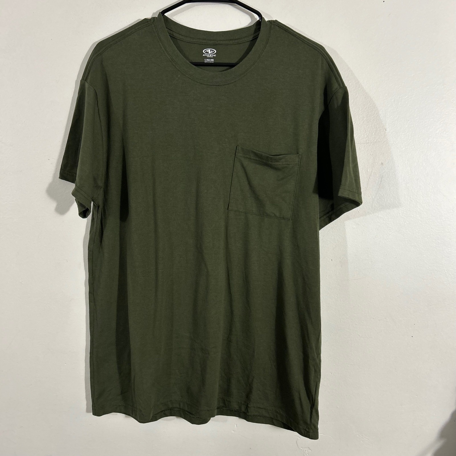 Athletic Works Pocket T-Shirt Mens Large L Olive Green Short Sleeve TEE gallery