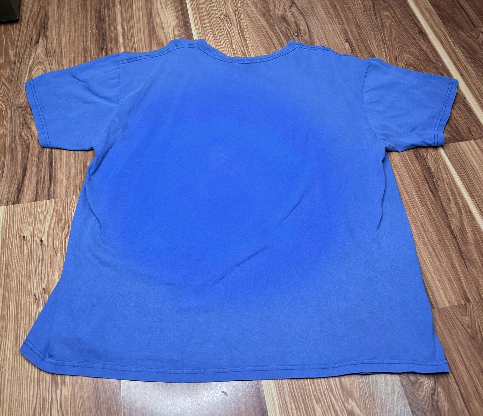 Nike Shirt Mens XL Blue Chevron Chest Swoosh Logo Graphic Tee Honduras Sports gallery