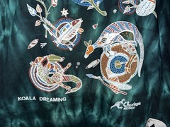 NWT Churinga Designs Australia Green Tie Dye Koala Dreaming T Shirt L Aboriginal