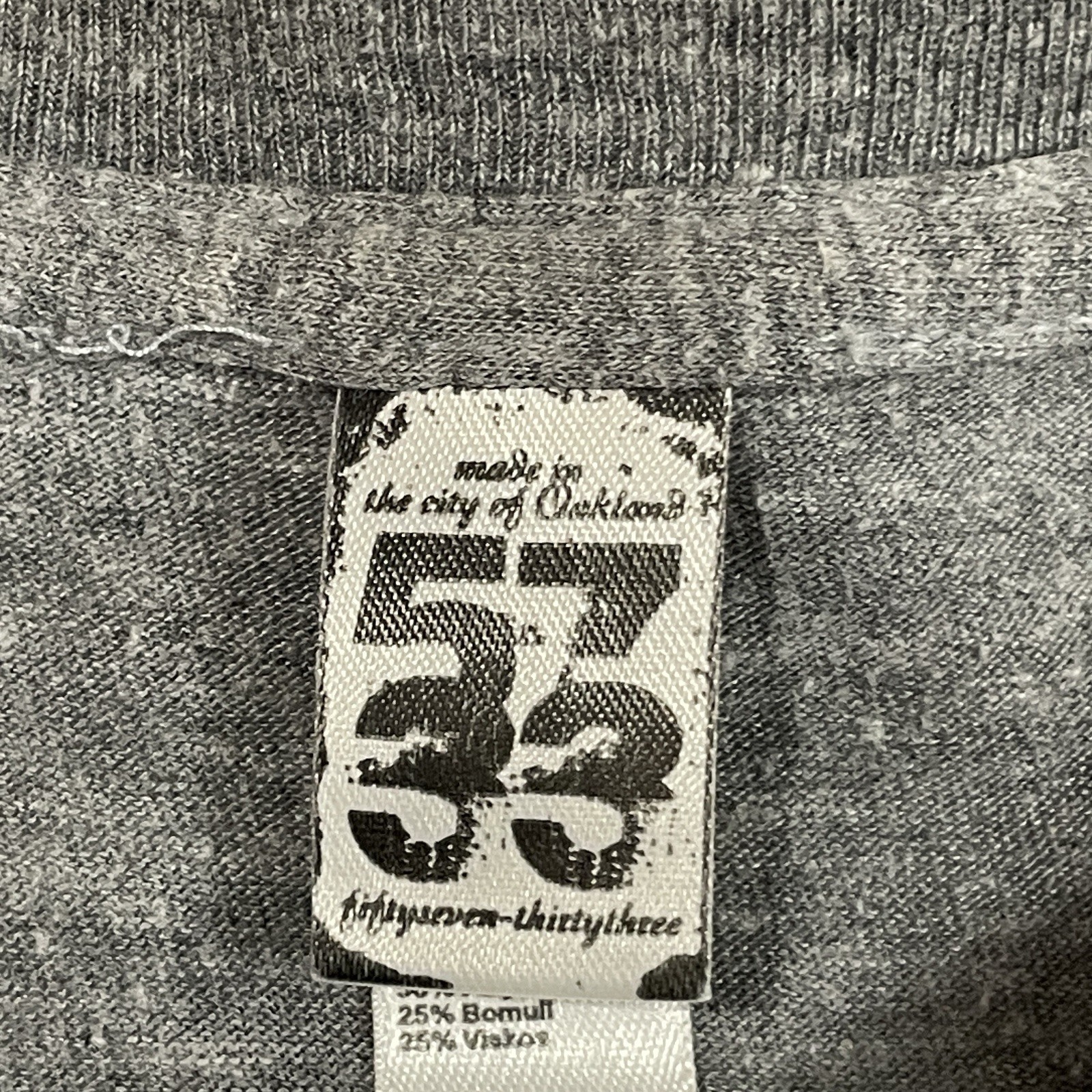 5733 Oakland Achieve Greatness Graphic Tee 2XL Mens Streetwear Gray T-Shirt gallery