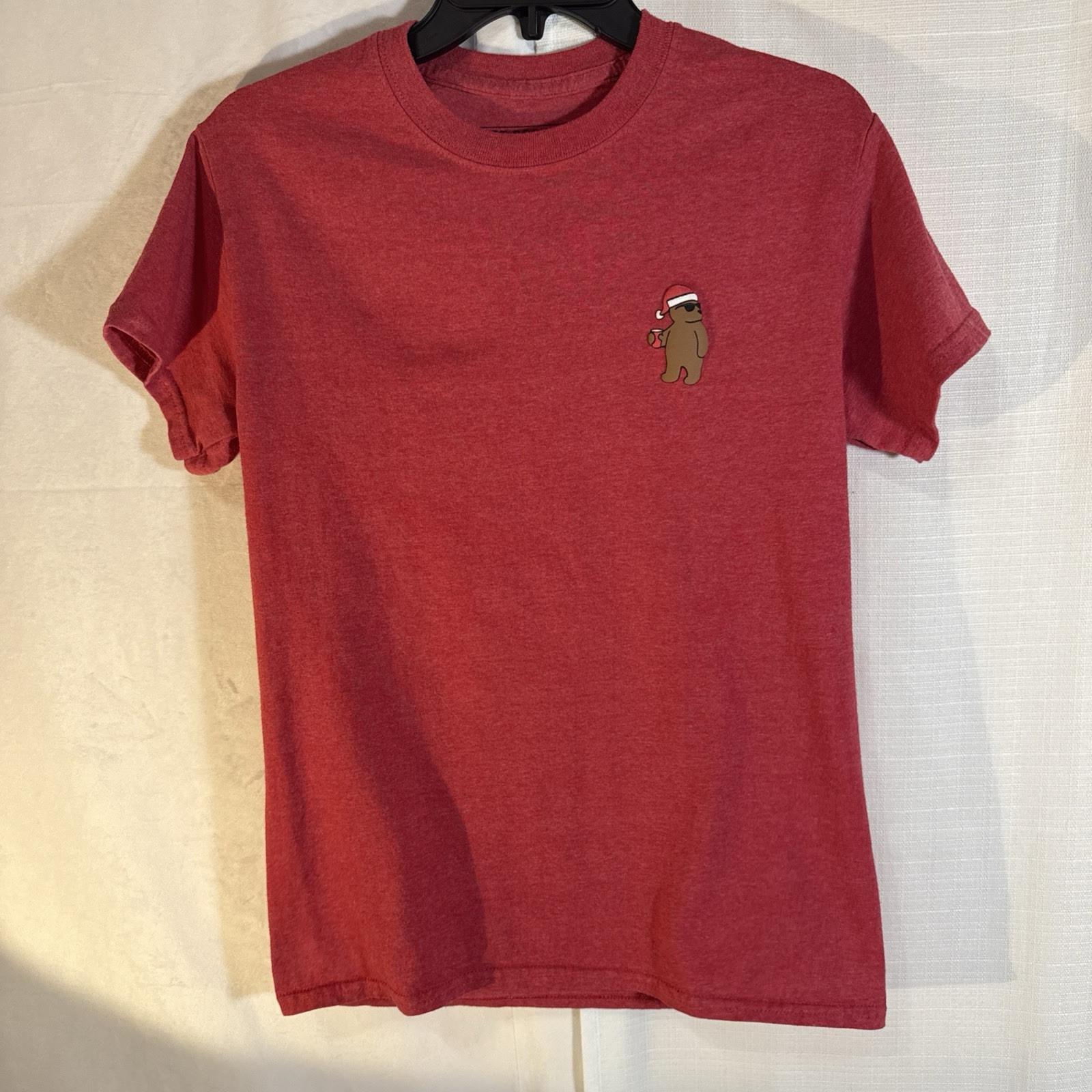 Riot Society Holiday Bear crewneck t-shirt Men's Small Red 100% Cotton gallery