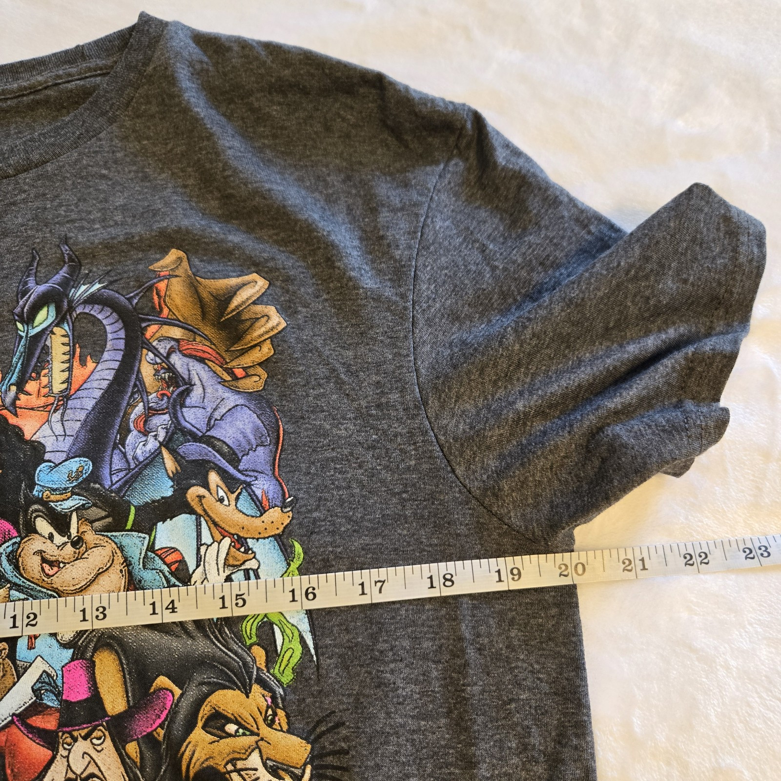 Disney Villains Cartoon Character Graphic Novelty Tee Shirt Medium gallery