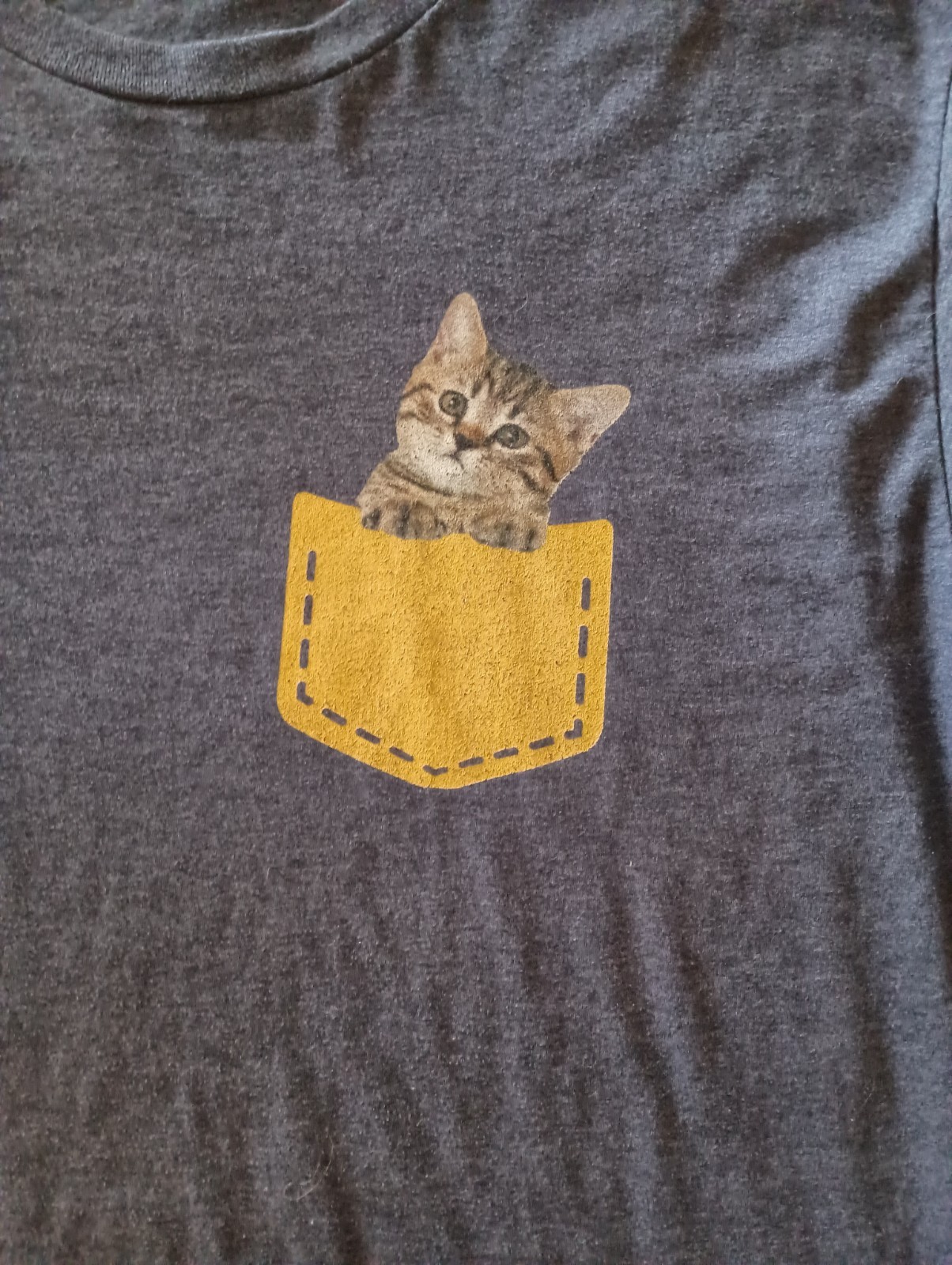 Cat in Pocket Unisex Shirt Large Blue Cat vintage T-shirt retro trendy 80s 90s gallery