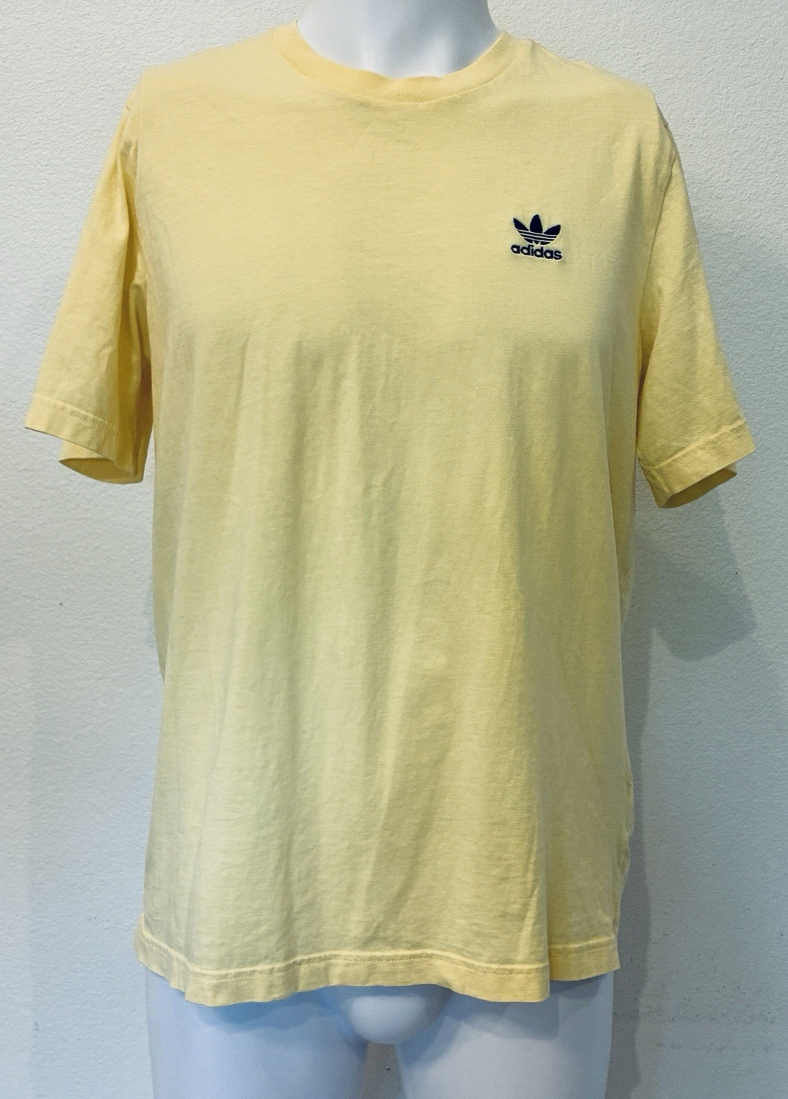 Adidas Men’s Trefoil Essentials Short Sleeve T-Shirt Size L Pale Yellow Classic