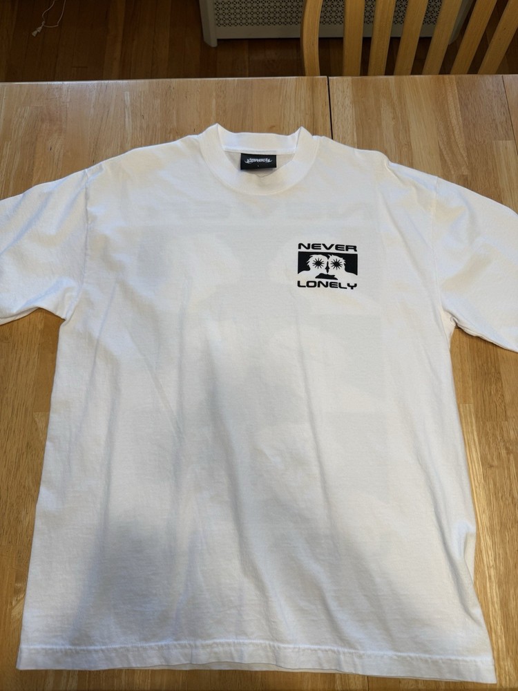 Cloonee Alone But Never Lonely White T Shirt Mens Size Large Short Sleeve