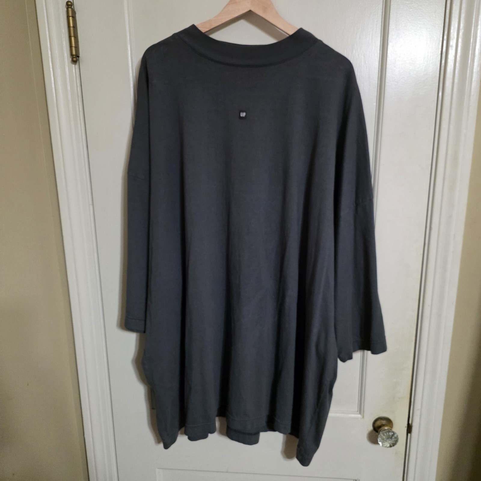 Yeezy Gap Balenciaga 3/4 Sleeve Logo Tee Size 2XL Dark Green gallery