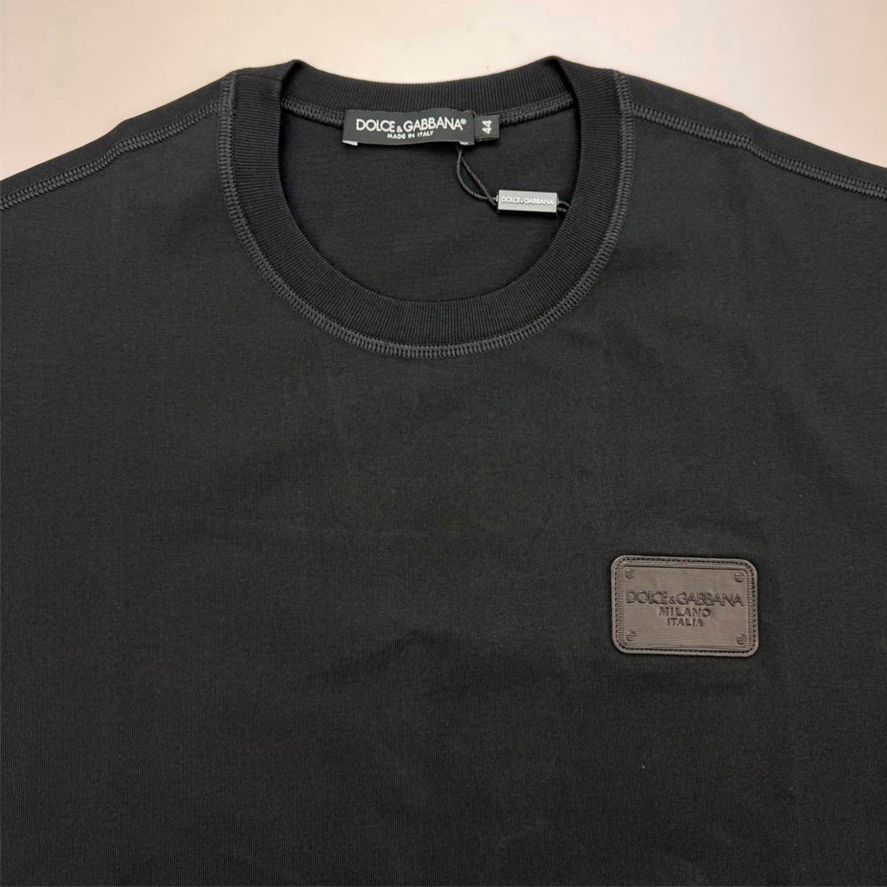 DOLCE & GABBANA Men's Branded Tag Logo Plaque Cotton Oversized T-Shirt – Black gallery