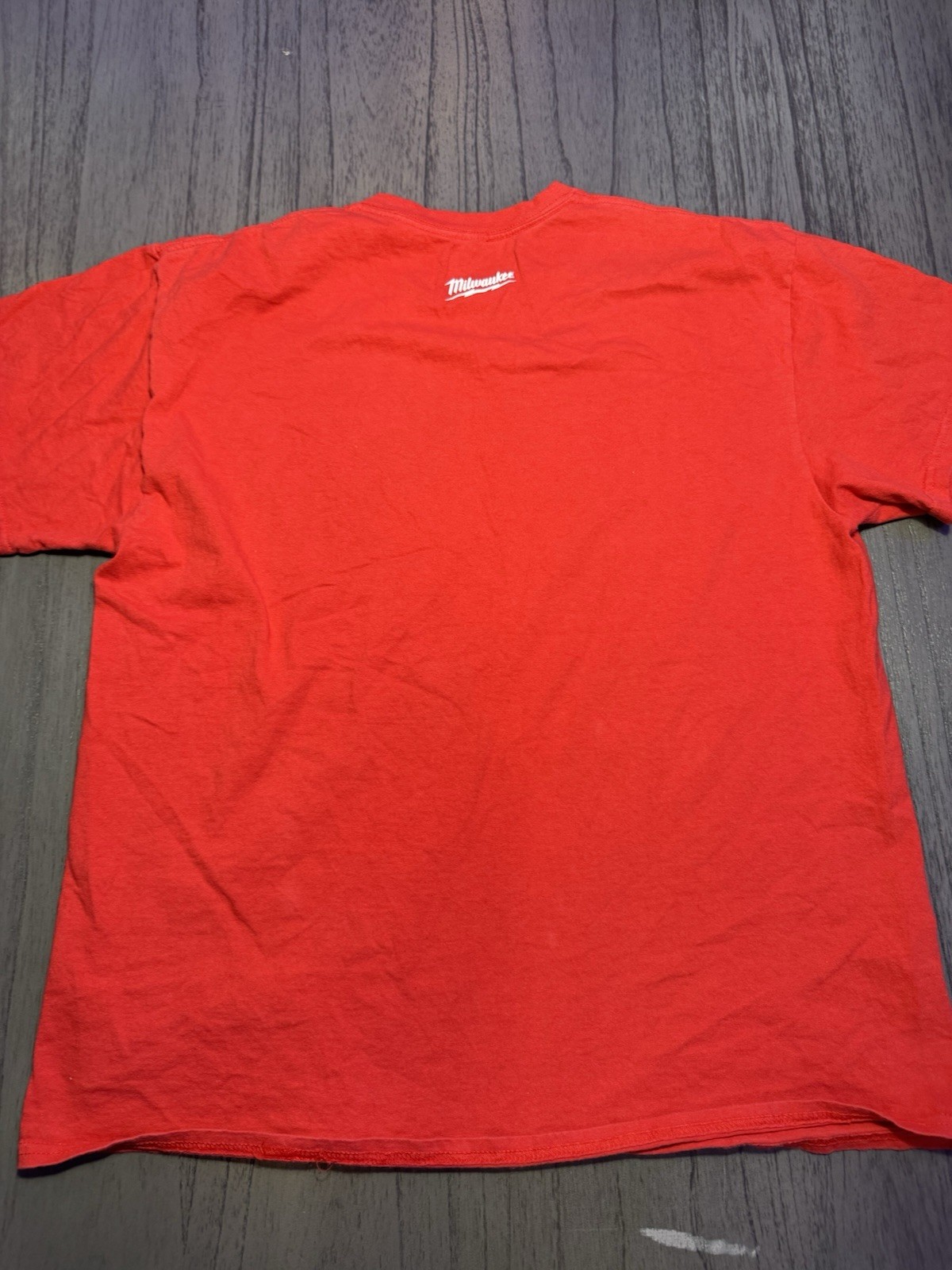 Milwaukee Red Tshirt Xlarge Short Sleeve Logo 100% Cotton Gildan See Measurement gallery