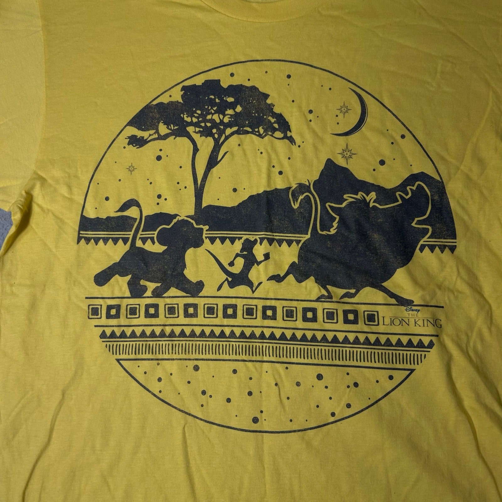 Disney Lion King Graphic Mens T-Shirt Large Yellow Port & Company Cotton NEW gallery