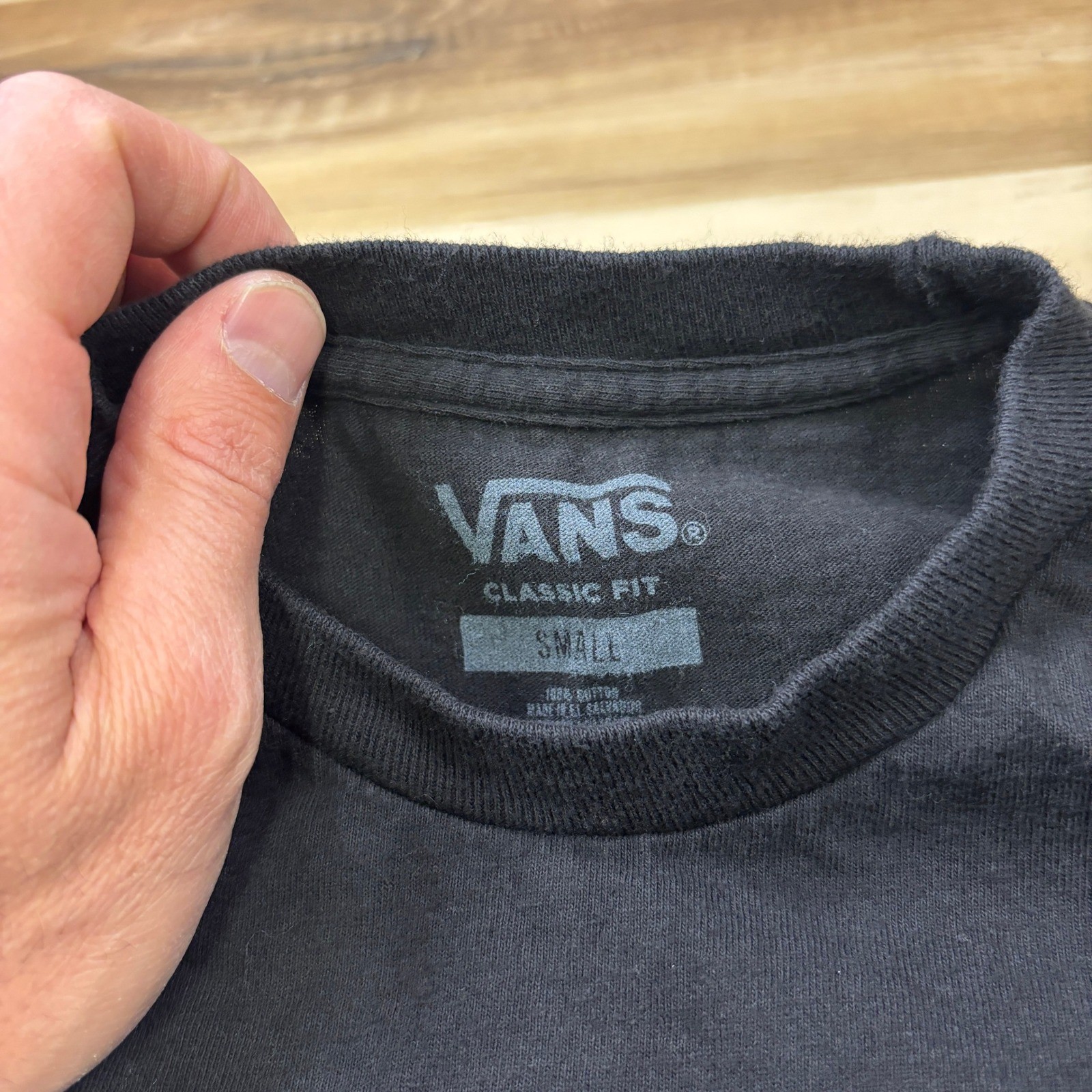 Vans Pride T-Shirt Mens Small Graphic Cotton Classic Fit Black Streetwear Tee gallery