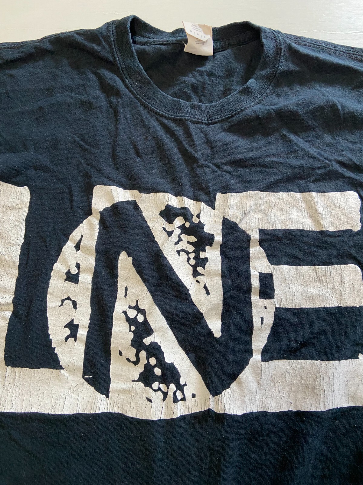 Mens GILDAN Black Vintage One Love World Graphic T Shirt Sz M gallery